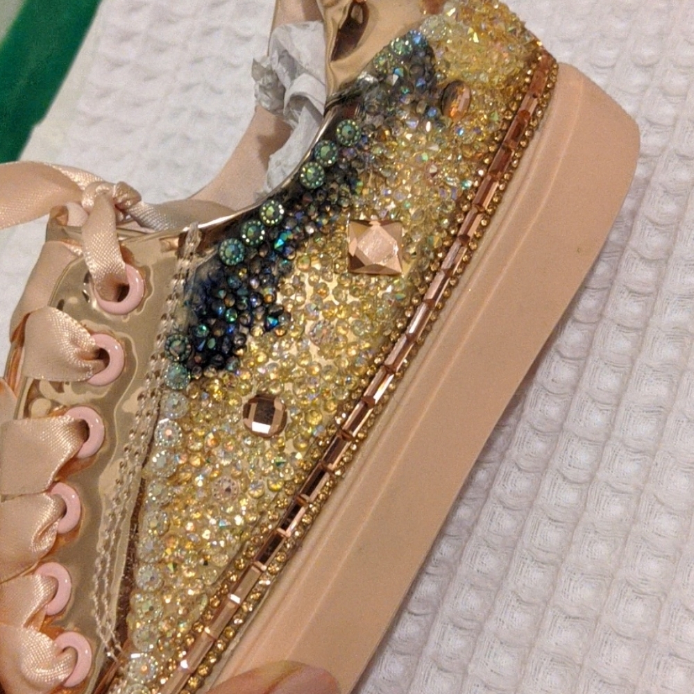 Beautiful Shoes - Picture 4 of 7